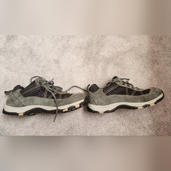 L.L. Bean Men's Sneakers - Picture 5 of 7